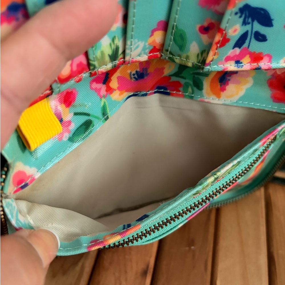 Wander Wallets Floral Zip Organizer Wristlet Spring Bloom - Picture 6 of 10